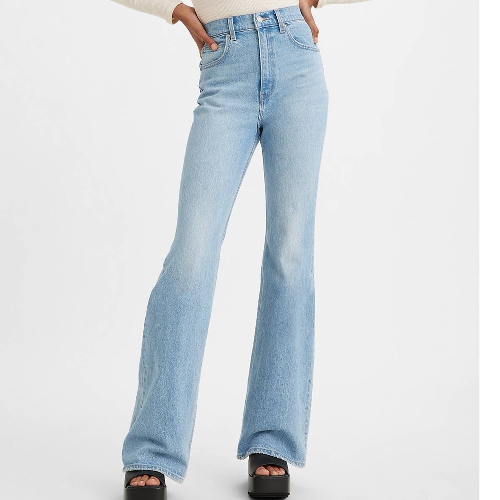 Levi’s 70’s Flare